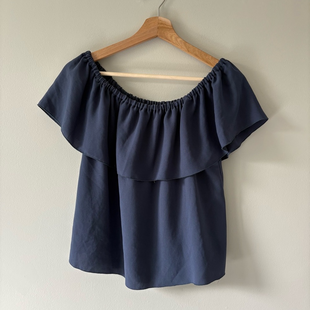 Aritzia Wilfred Silk Promener Off the Shoulder Top Size Small